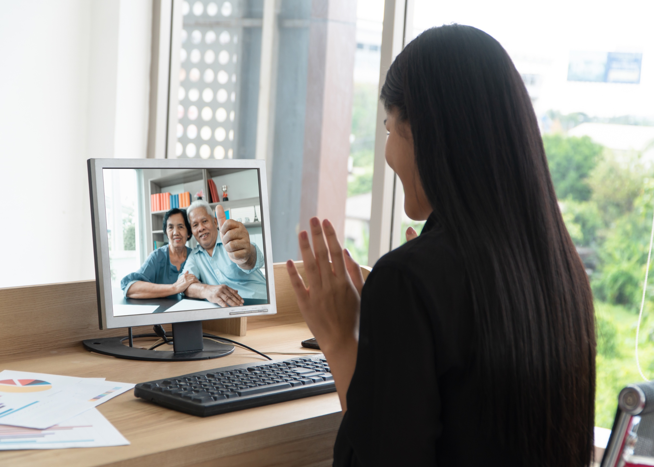 Caring From Afar: A Guide for Long-Distance Dementia Caregivers